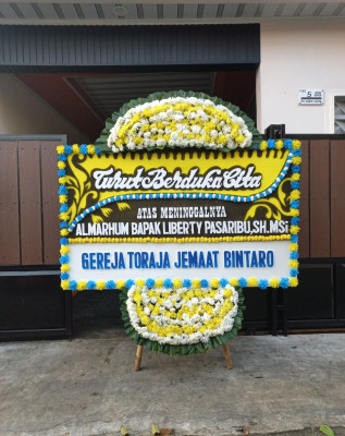 Papan Bunga Duka di Karimun